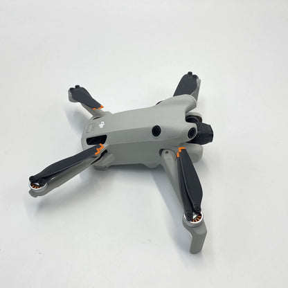 DJI Mini 4 Pro with Screen Remote Fly More Combo - Excellent (95% New)