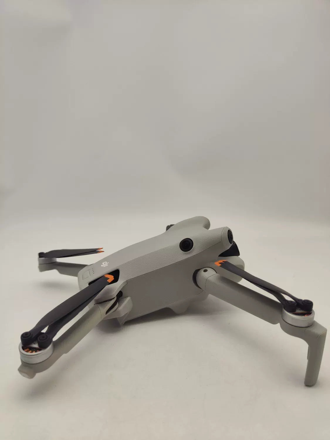 95% New (Like New) DJI mini4pro with Screen Fly More Combo