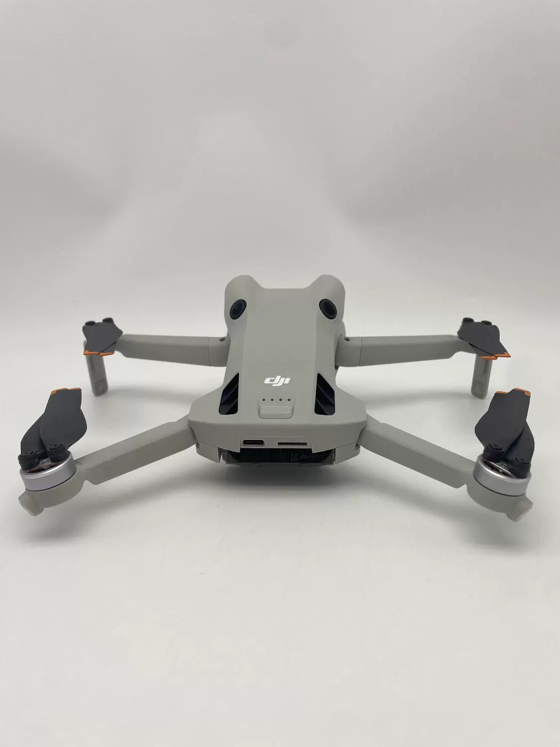 99% New (Mint) DJI Mini 4 Pro with Screen Fly More Combo with DJI Care Refresh