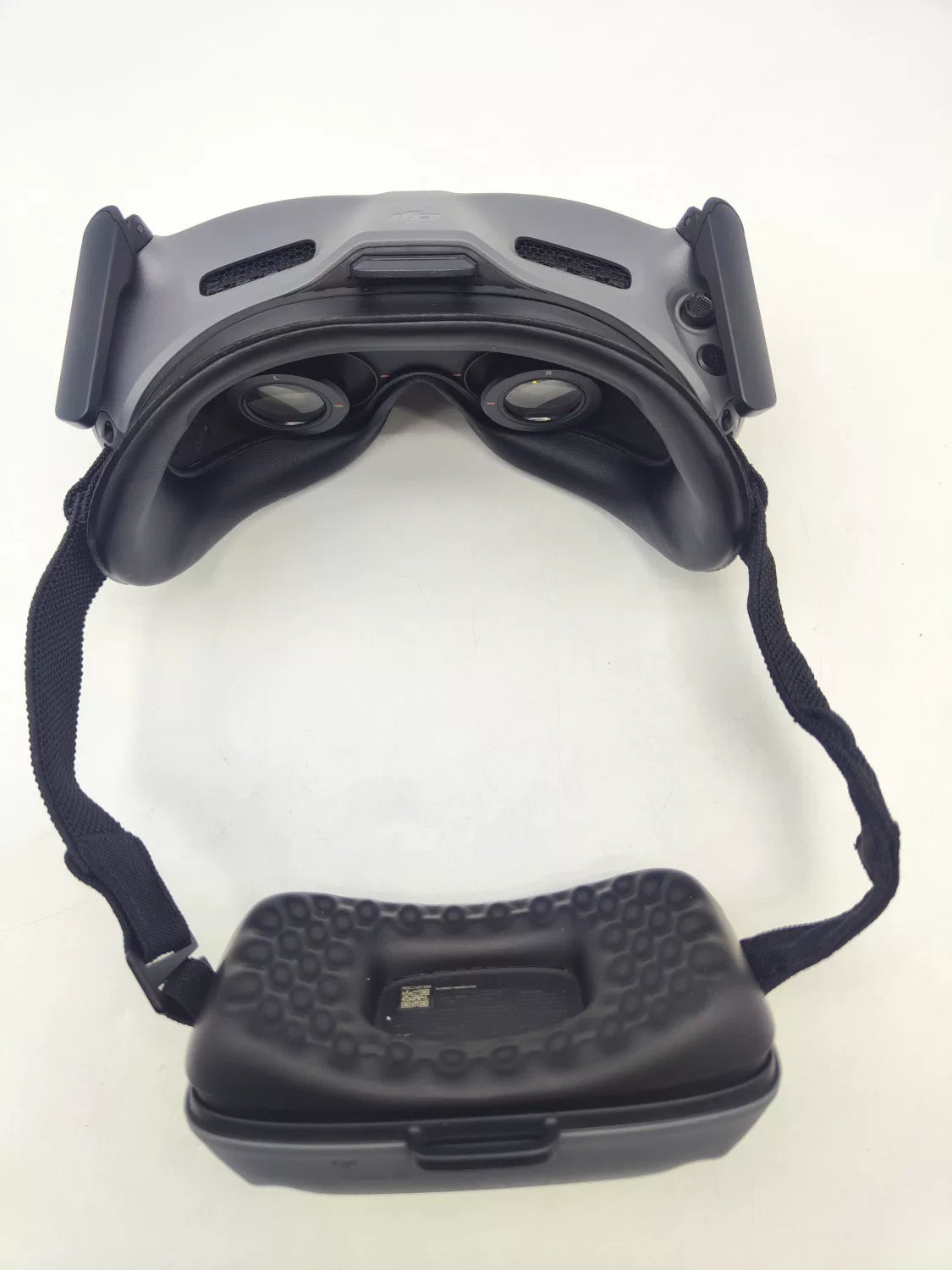 99% New (Mint) DJI All-in-One FPV Goggles