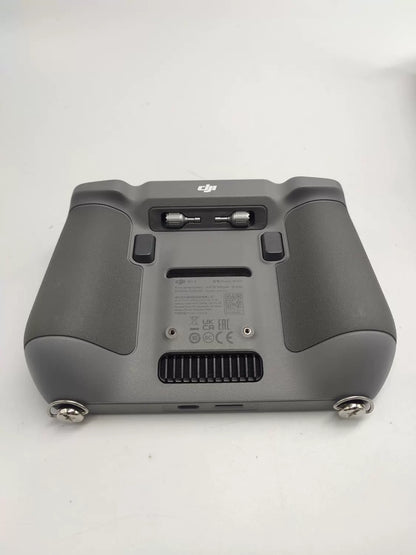 DJI Air3 with Screen Fly More Combo with DJI Care Refresh