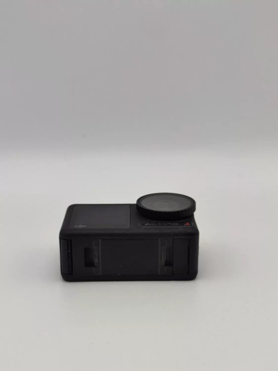 99% New (Mint) DJI action 4 All-in-1 Combo