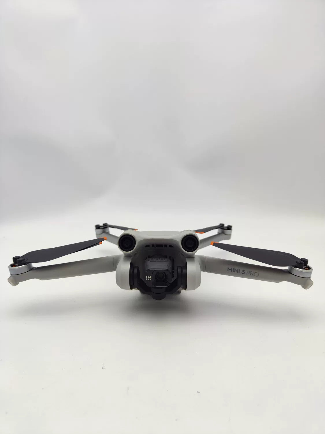 99% New (Mint) DJI mini3pro with Screen, Extended Battery Fly More Combo
