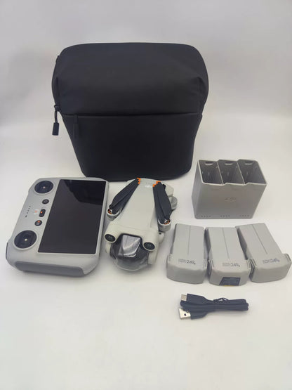 99% New (Mint) DJI mini3pro with Screen Fly More Combo