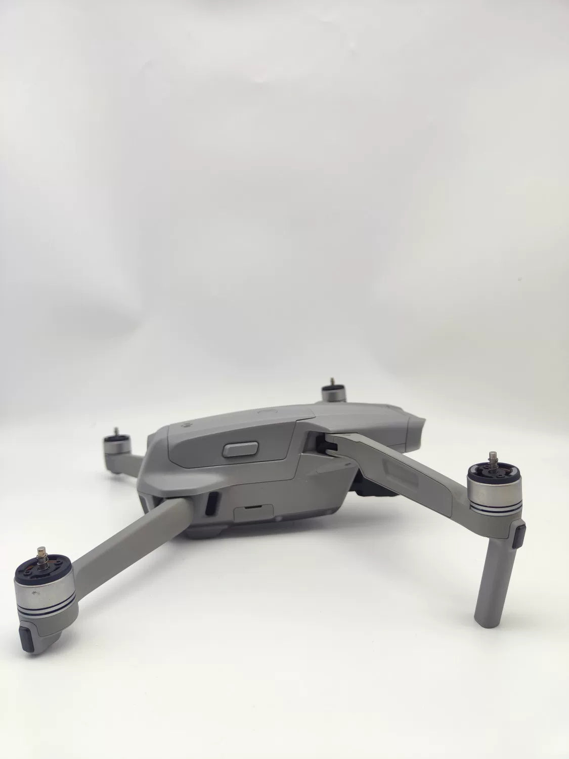 99% New (Mint) DJI air2 Fly More Combo