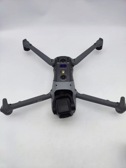 99% New (Mint) DJI air3s Fly More Combo