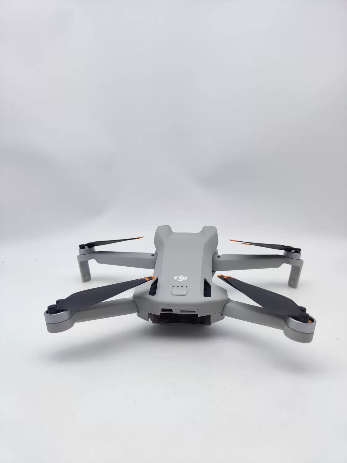 99% New (Mint) DJI mini3 with Screen Fly More Combo with DJI Care Refresh