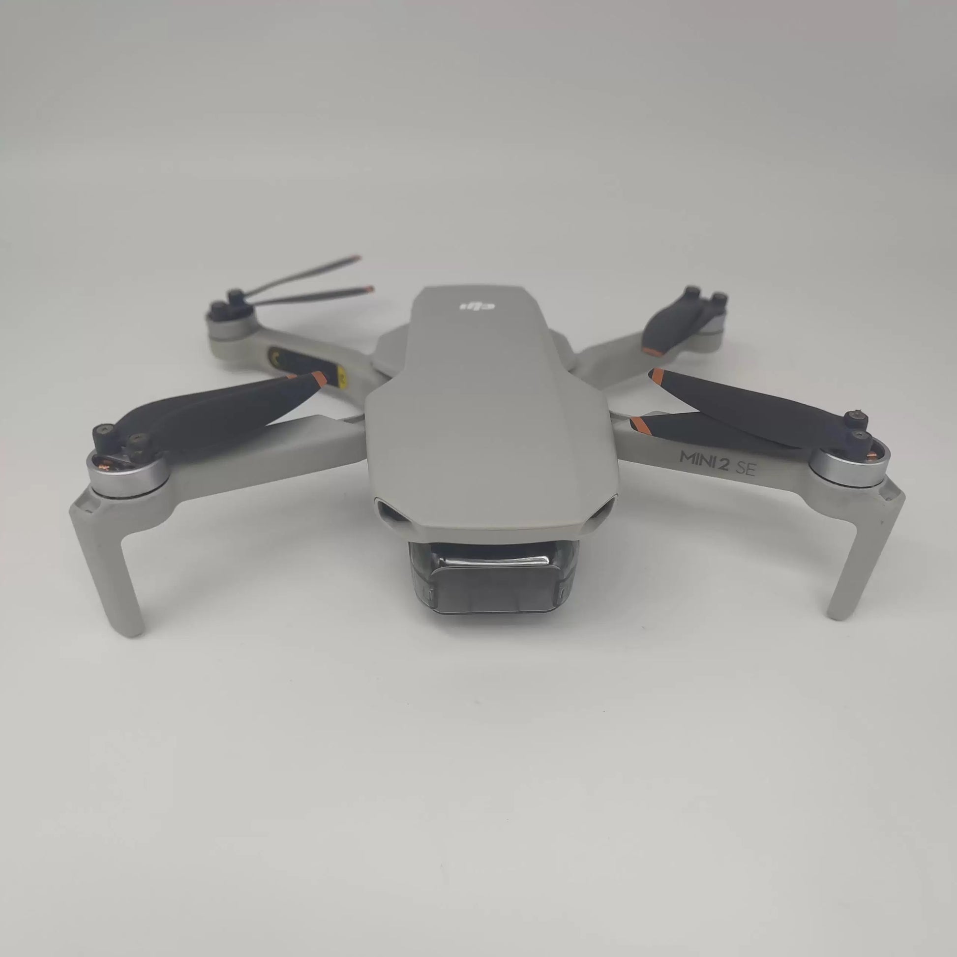 95% New (Like New) DJI Mini 2 SE Fly More Combo Under Warranty