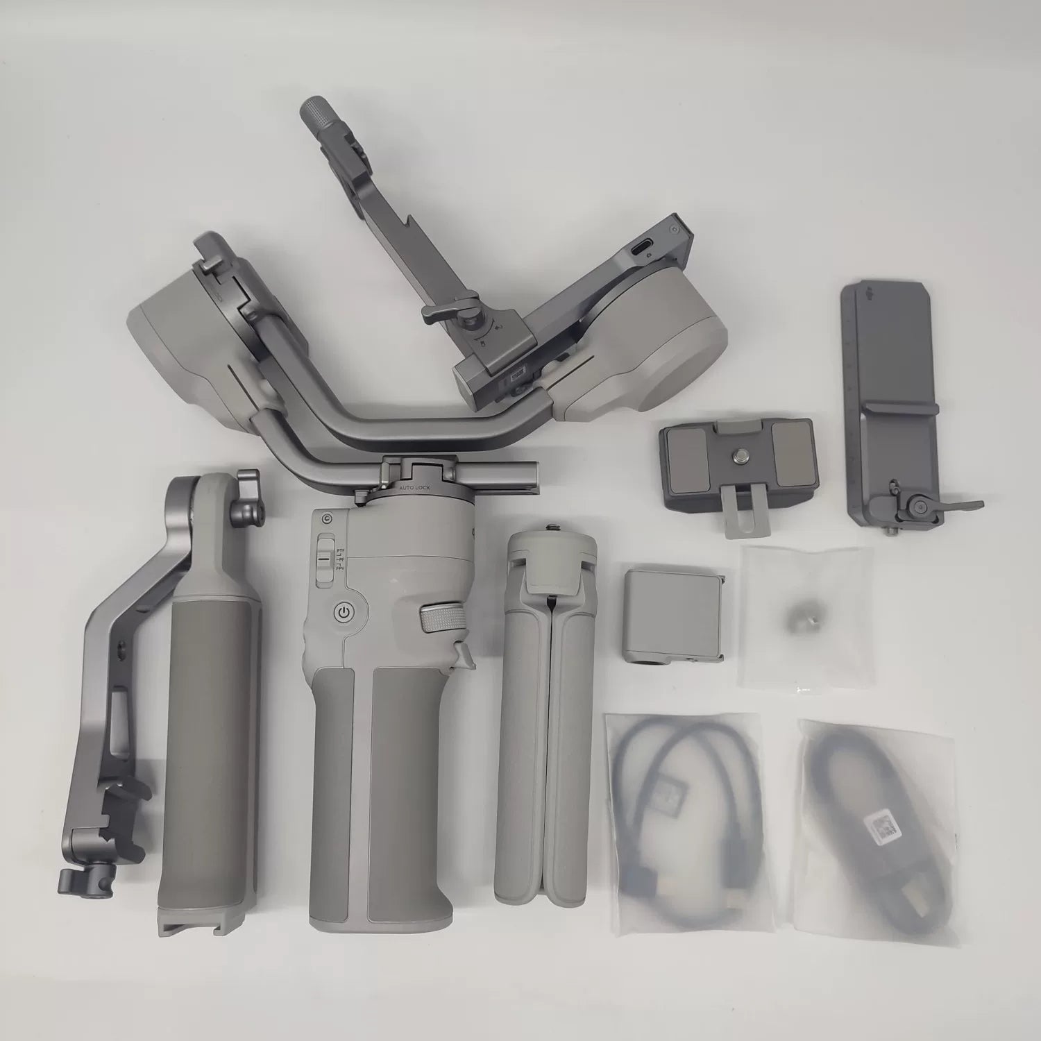 95% New (Like New) DJI Ronin RS 4 Mini Combo