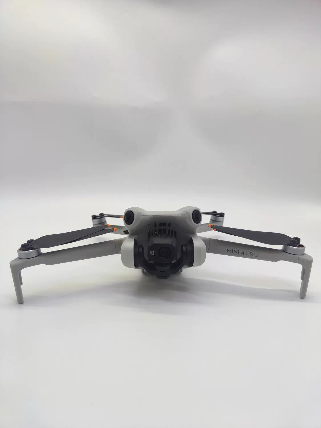 99% New (Mint) DJI mini4pro with Screen, Extended Battery Fly More Combo