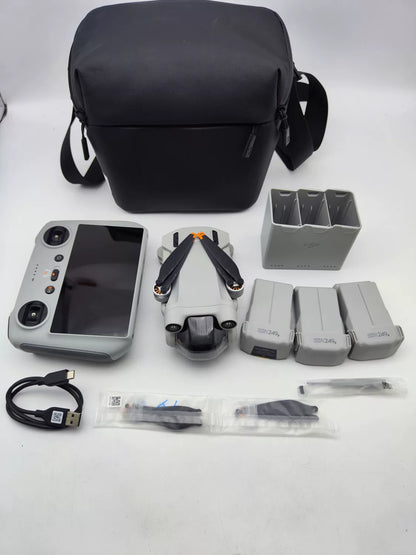 99% New (Mint) DJI mini3pro with Screen Fly More Combo