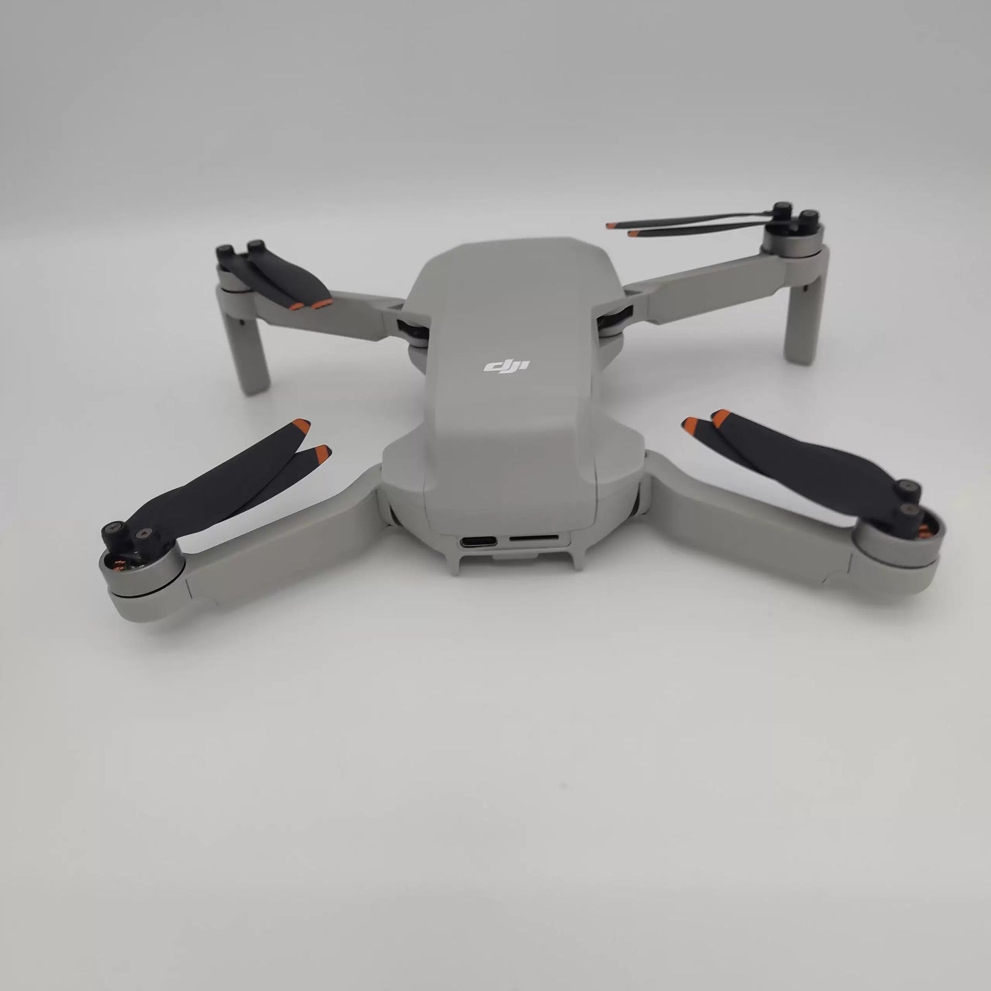 95% New (Like New) DJI Mini SE Fly More Combo