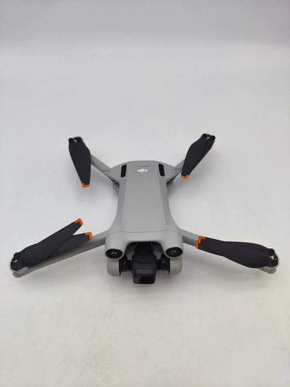 95% New (Like New) DJI mini3pro Extended Battery Fly More Combo