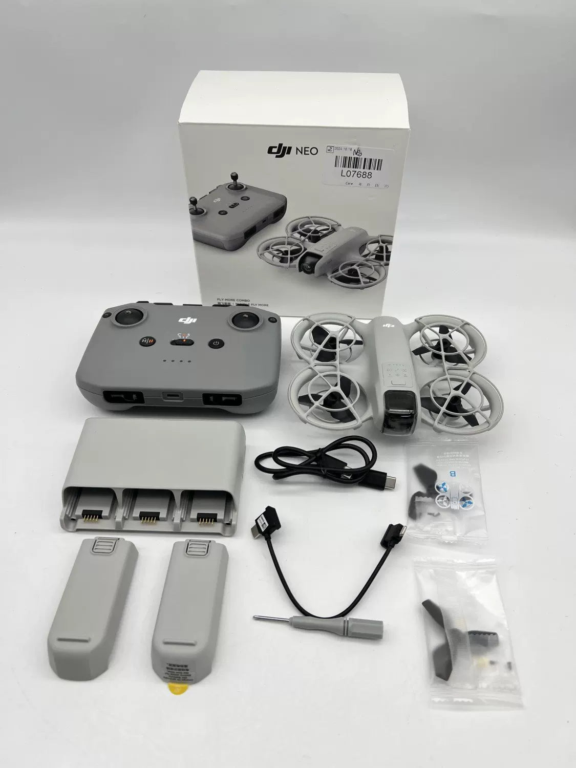 DJI Neo Fly More Combo