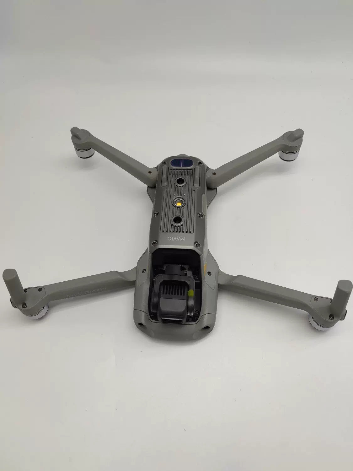 95% New (Like New) DJI Air 2 Fly More Combo