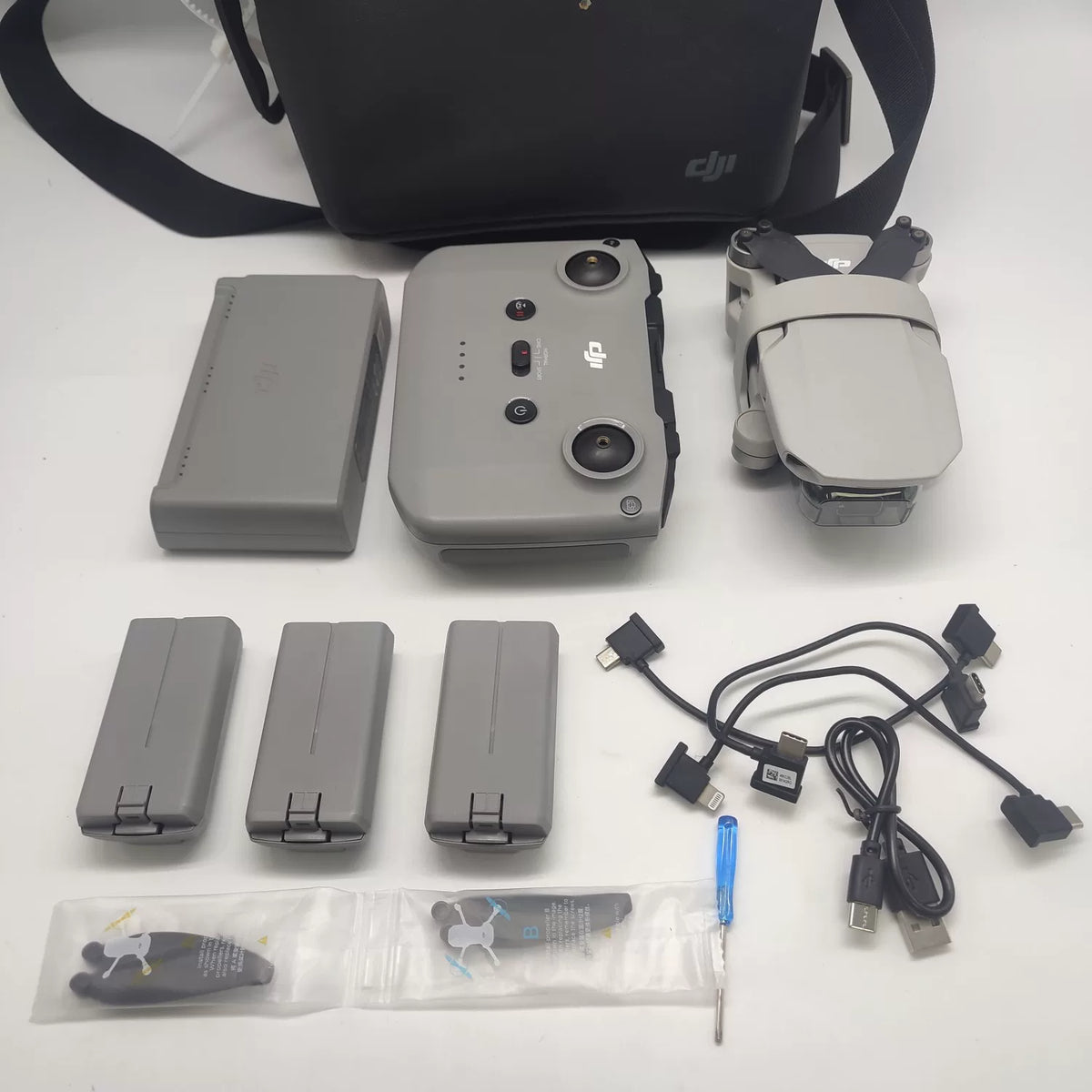 95% New (Like New) DJI Mini 2 Fly More Combo