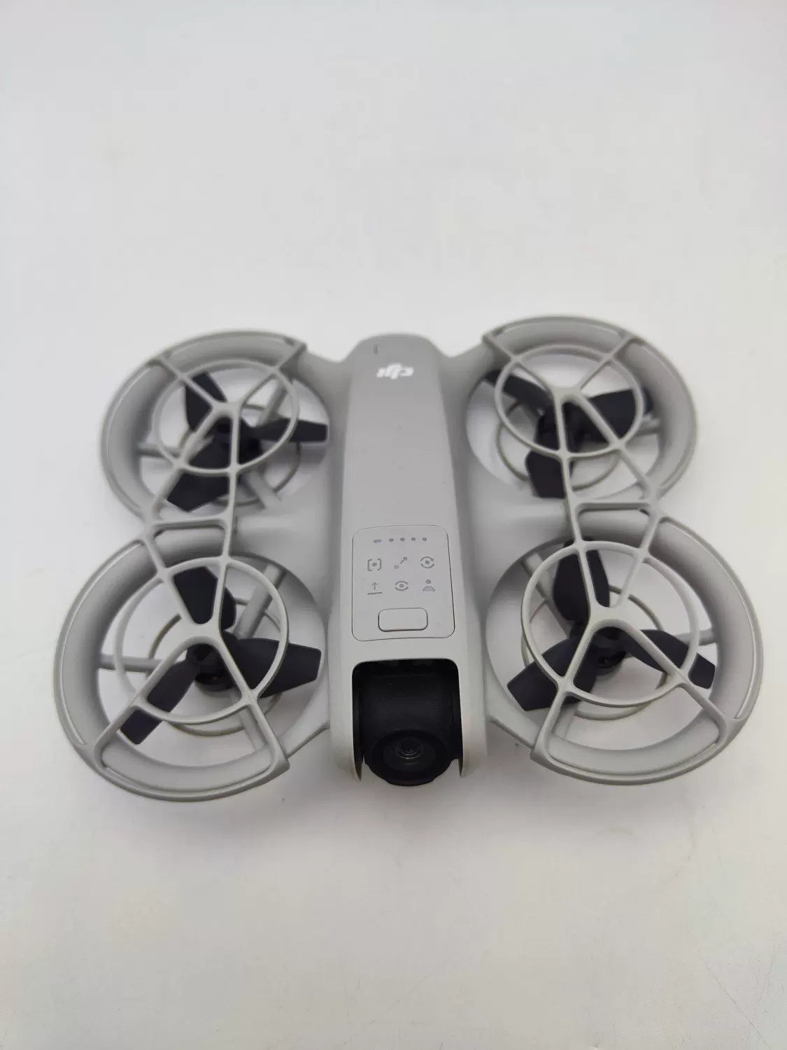90% New (Excellent) DJI neo Fly More Combo with 2-Year DJI Care Refresh