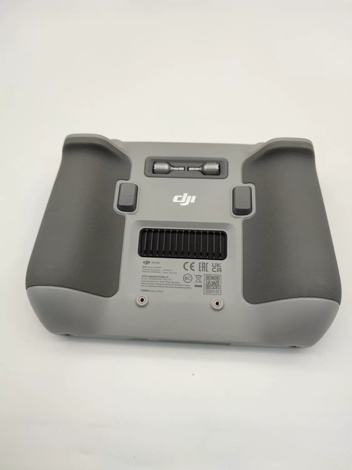 DJI Mini 3 Pro with Screen, Extended Battery Fly More Combo DJI Care Refresh