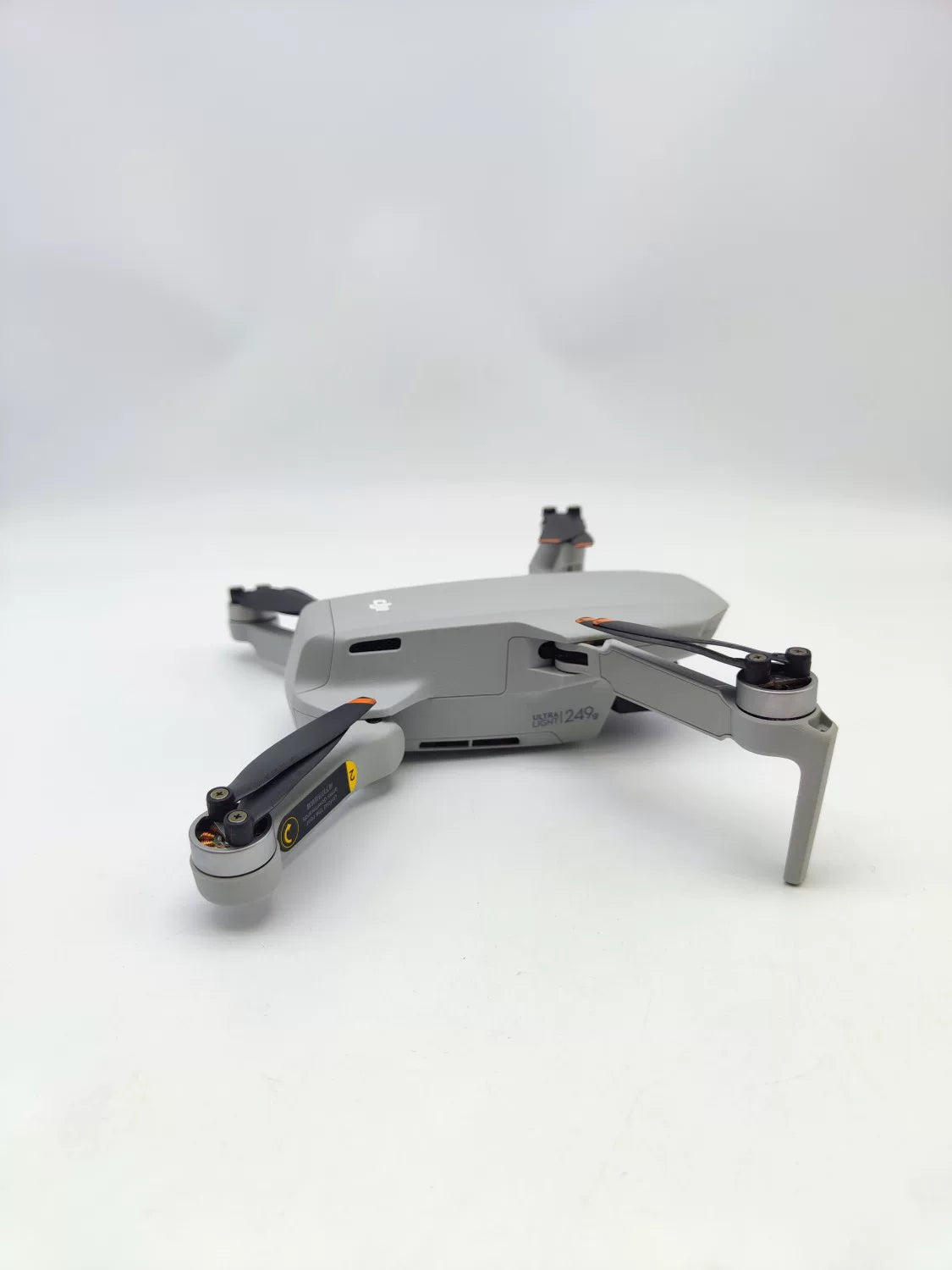 95% New (Like New) DJI mini2 Fly More Combo