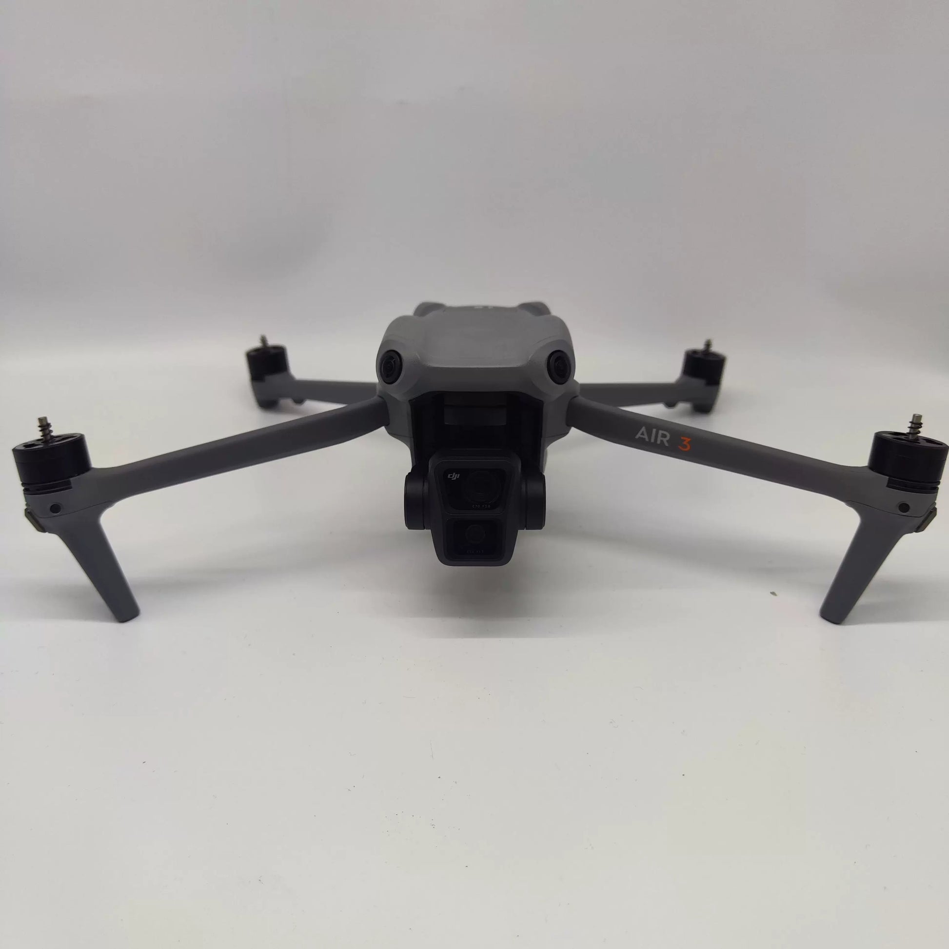 99% New (Mint) DJI Air 3 with Screen Standard Combo with DJI Care Refresh Body Not Activated