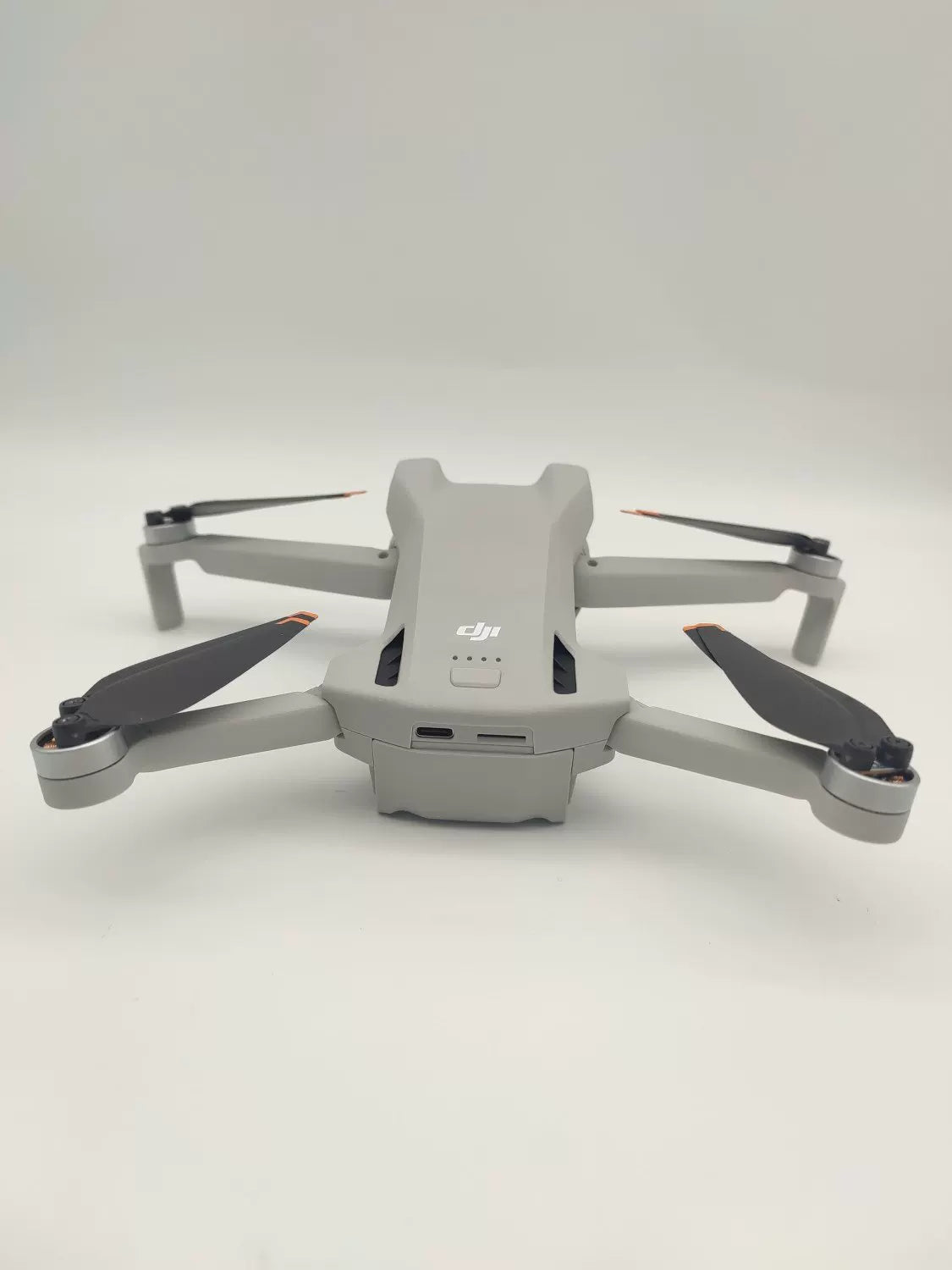 DJI Mini 3 with Screen Fly More Combo DJI Care Refresh