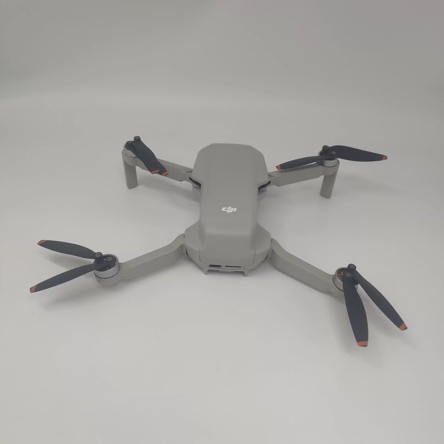 95% New (Like New) DJI Mini 2 SE Fly More Combo Under Warranty
