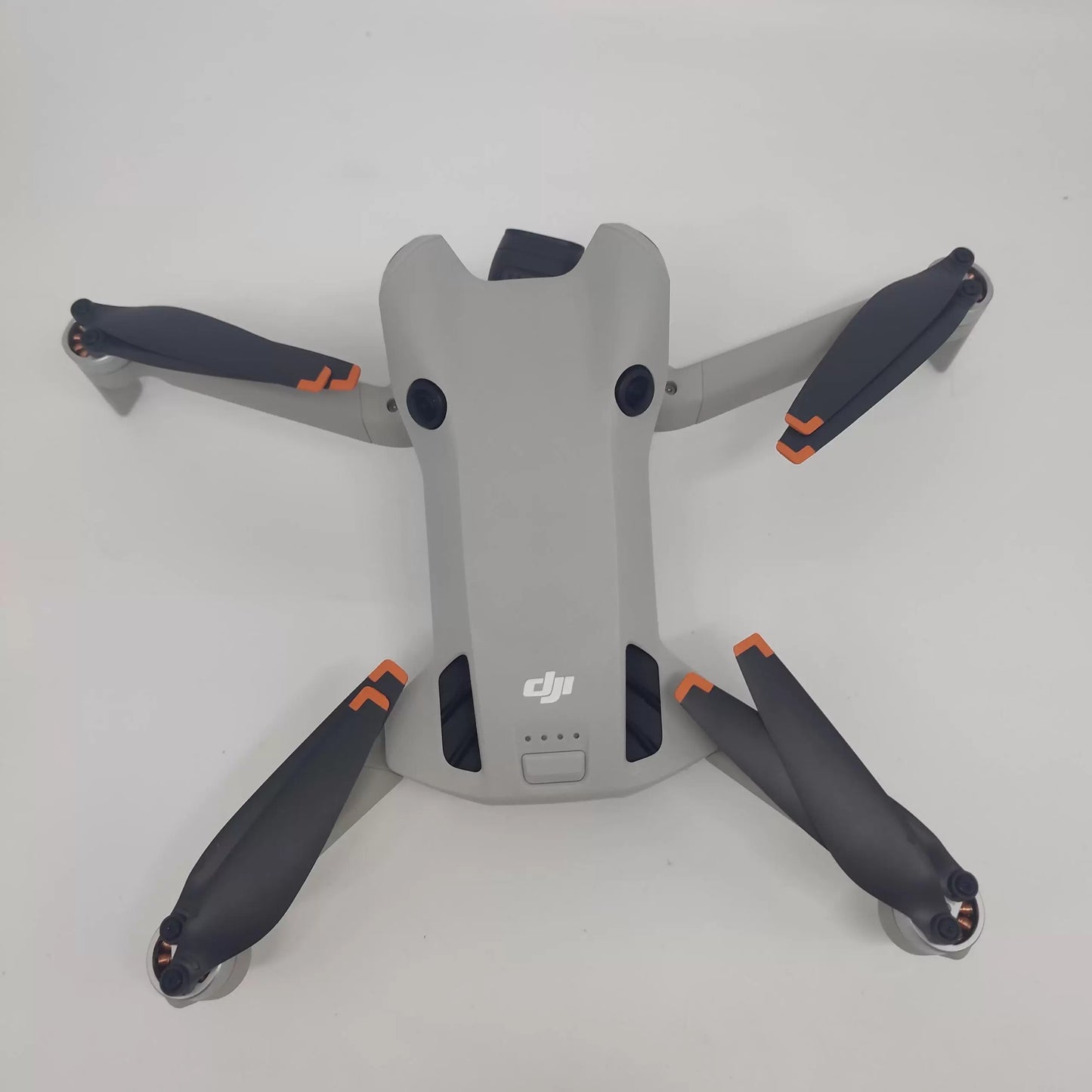 95% New (Like New) DJI Mini 4 Pro with Screen Fly More Combo