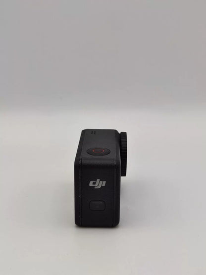 99% New (Mint) DJI action 4 All-in-1 Combo