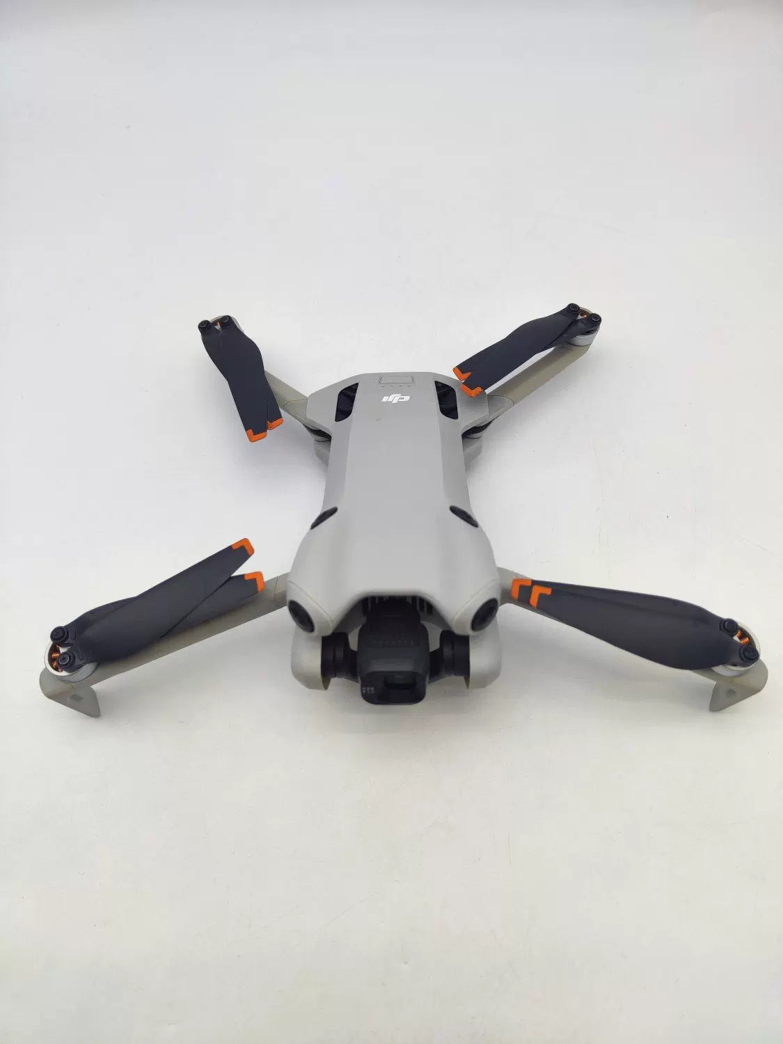 95% New (Like New) DJI mini4pro with Screen, Extended Battery Fly More Combo with 2-Year DJI Care Refresh