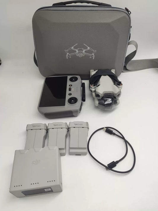 DJI Mini 4 pro with Screen Fly More Combo 2-Year DJI Care Refresh