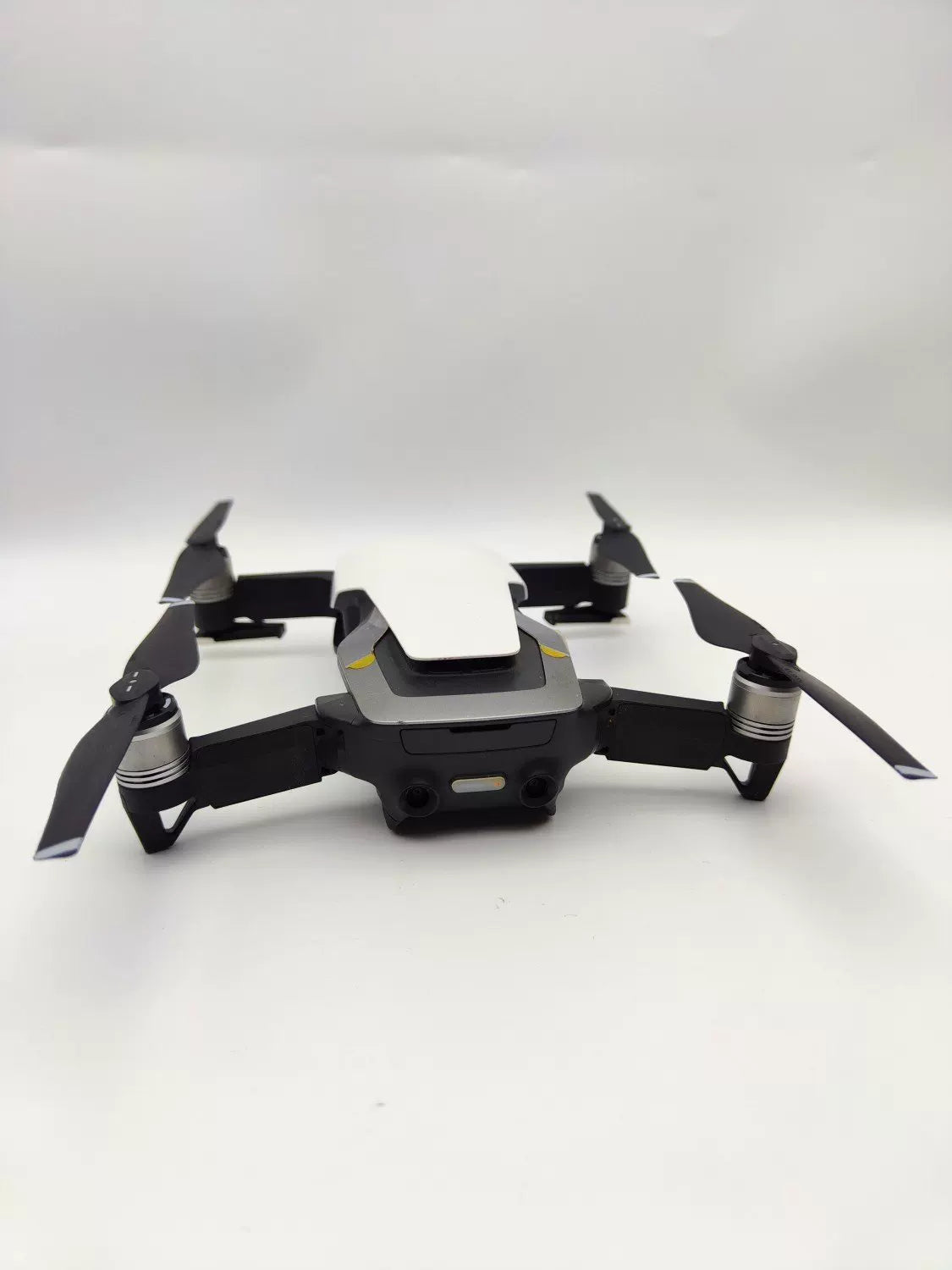 95% New (Like New) DJI Air 1 Fly More Combo