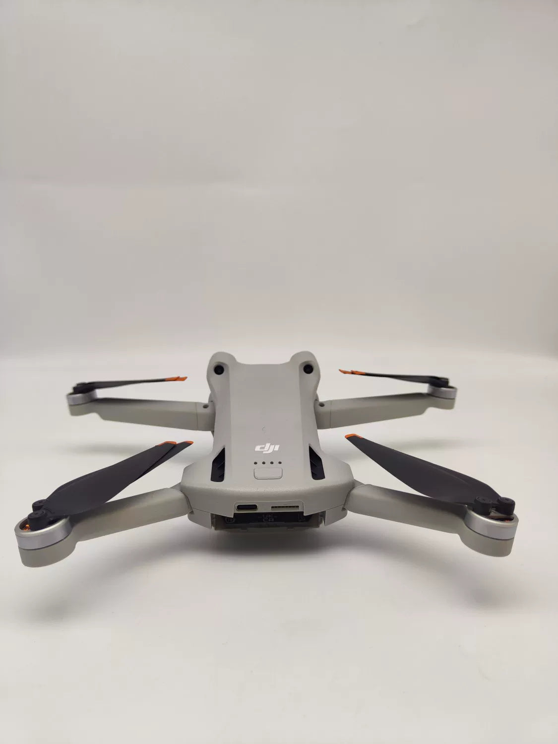 99% New (Mint) DJI mini3pro Extended Battery Fly More Combo