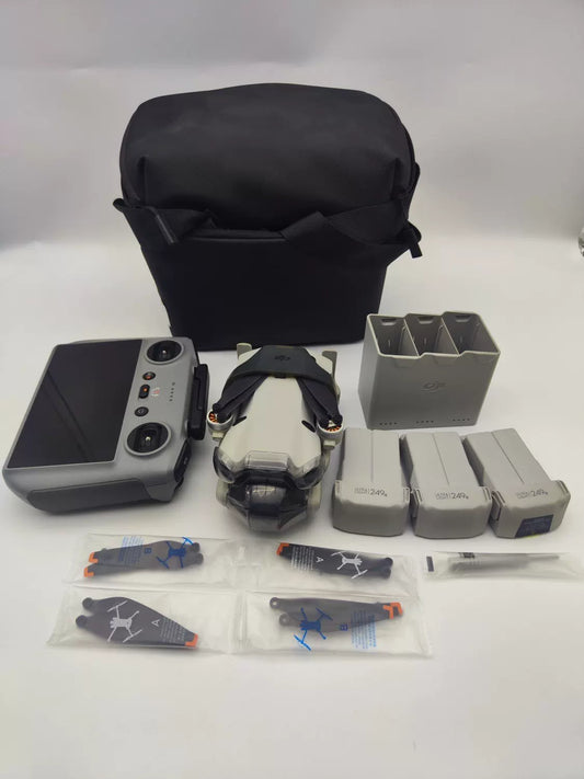 95% New (Like New) DJI Mini4pro with Screen Fly More Combo
