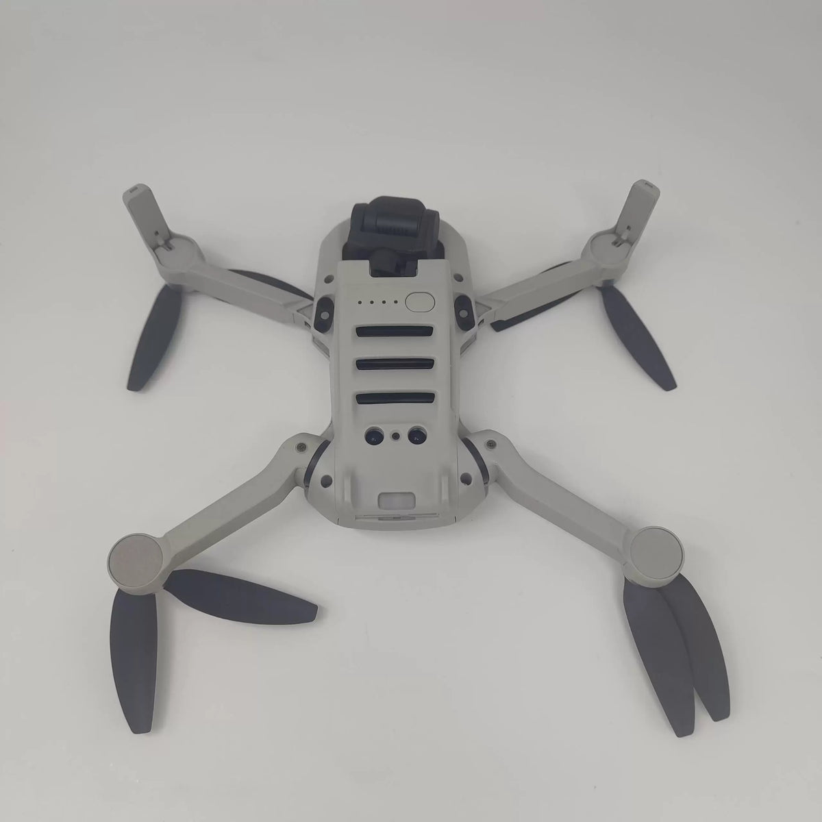 95% New (Like New) DJI Mini 2 SE Fly More Combo Under Warranty