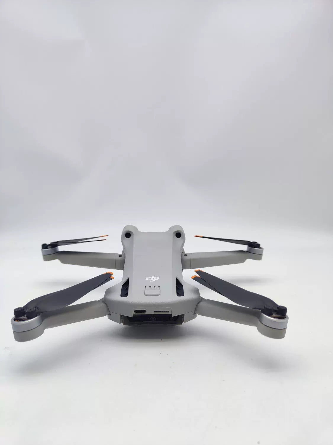 95% New (Like New) DJI mini3pro with Screen Standard Combo