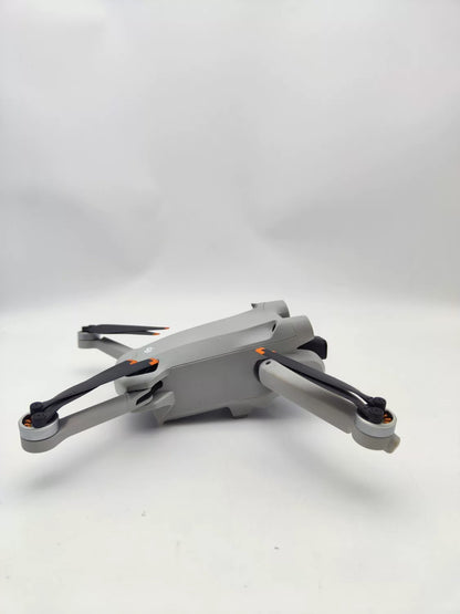 99% New (Mint) DJI mini3pro with Screen, Extended Battery Fly More Combo