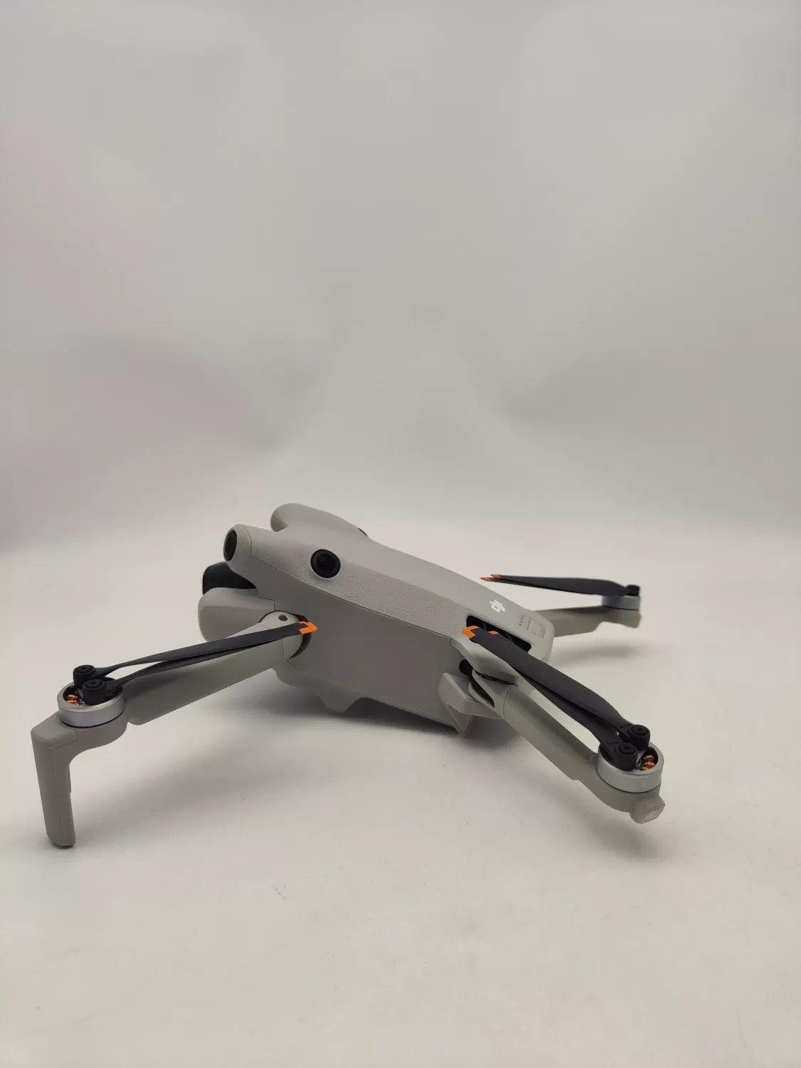 Near-New DJI mini 4pro Fly More Combo with DJI Care Refresh
