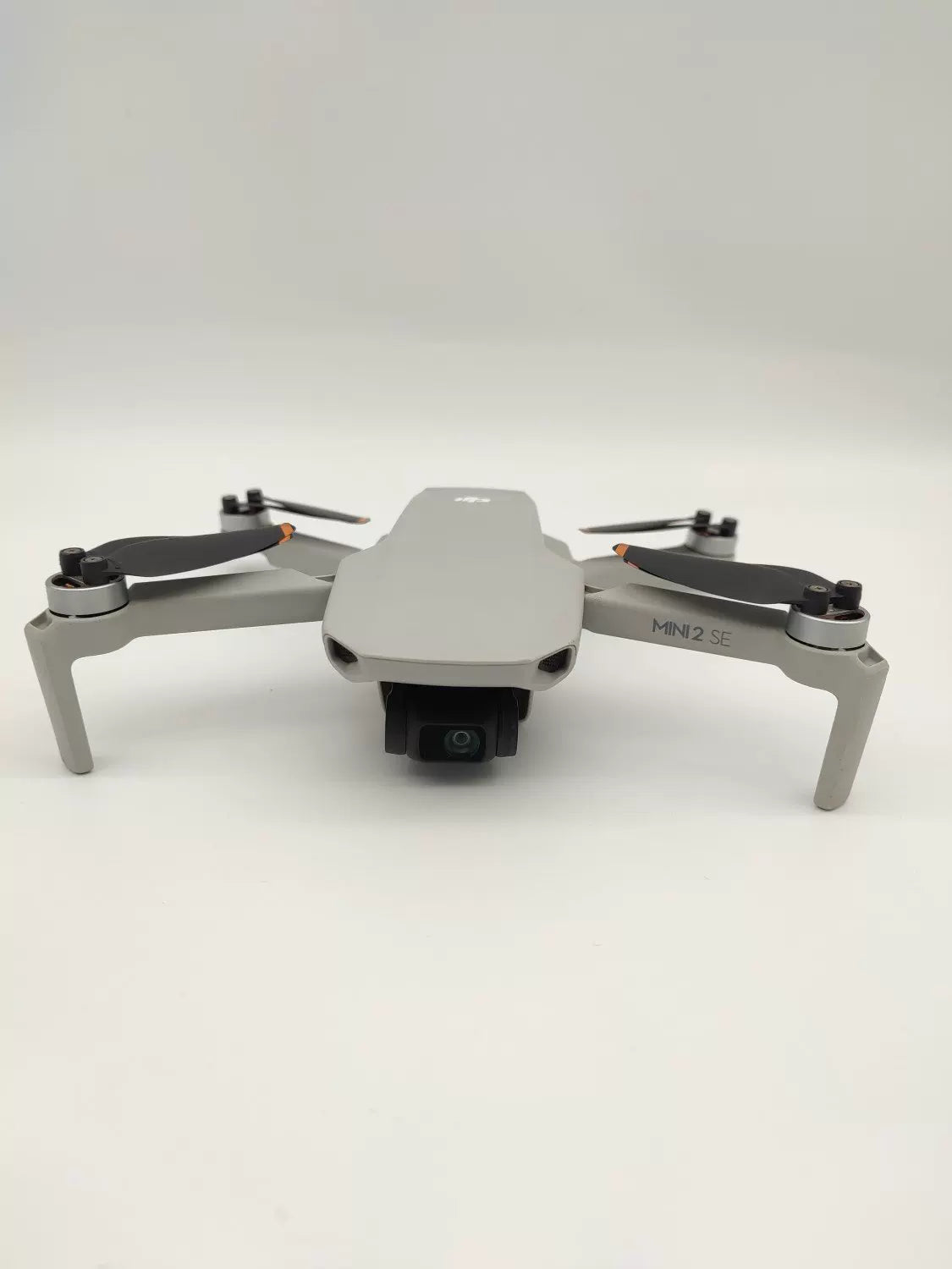 95% New (Like New) DJI Mini2 SE Standard Combo 2-Year DJI Care Refresh