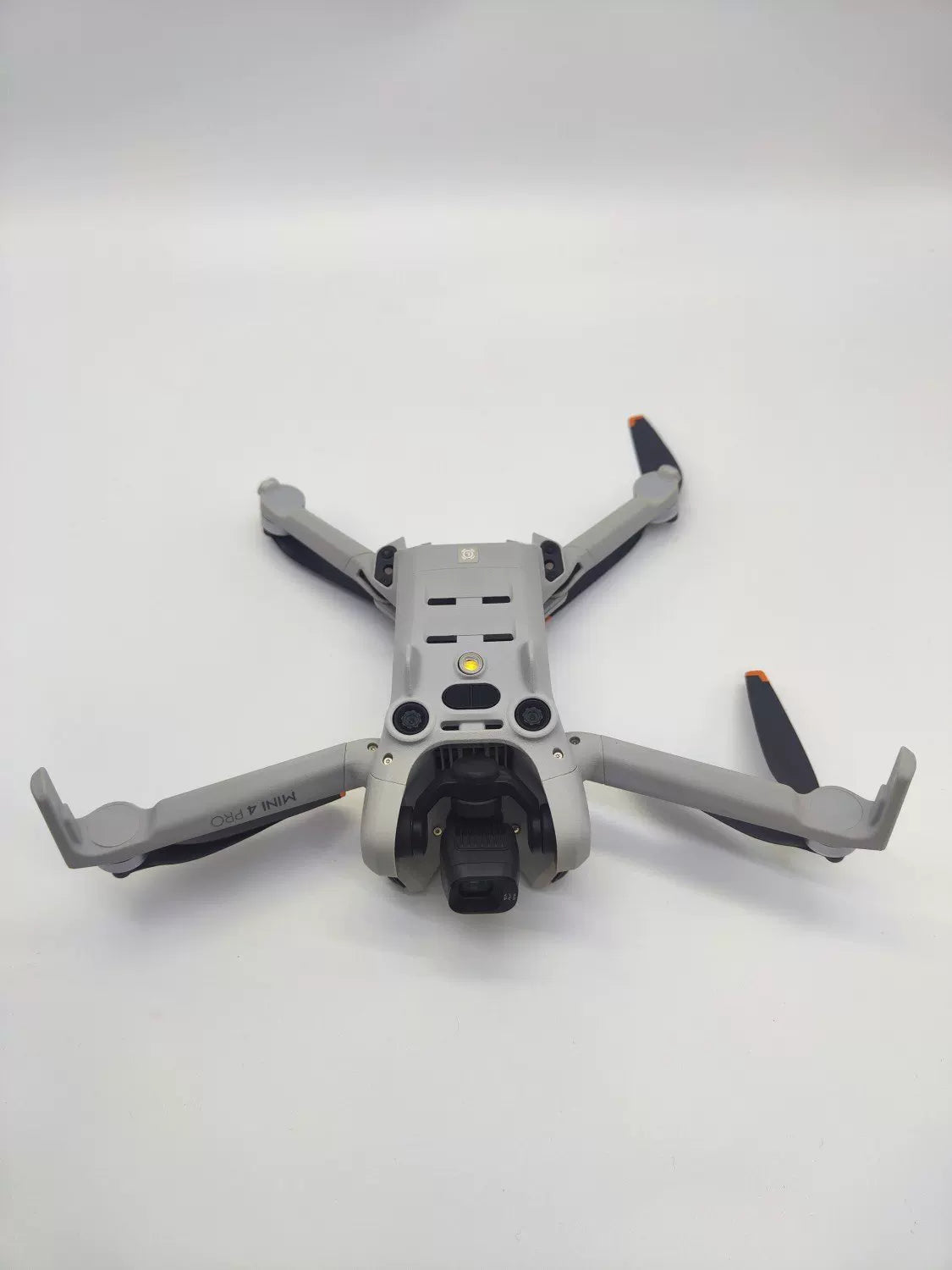 99% New (Mint) DJI mini4pro with Screen, Extended Battery Fly More Combo