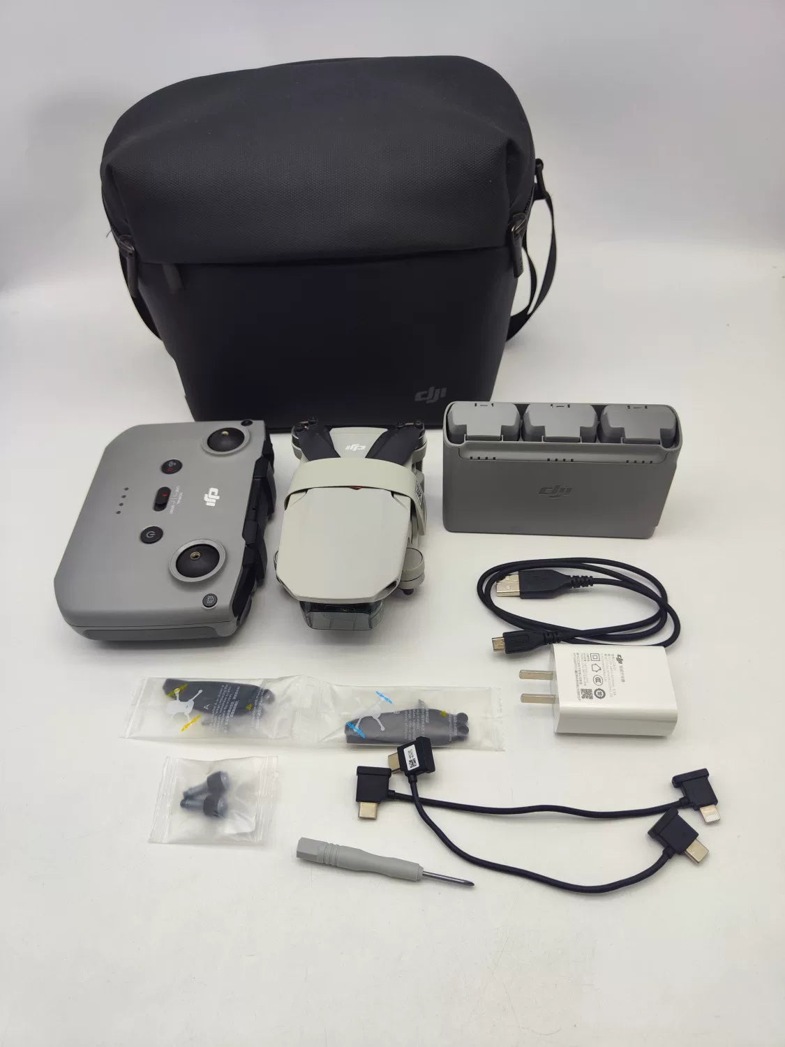 95% New (Like New) DJI mini2 Fly More Combo
