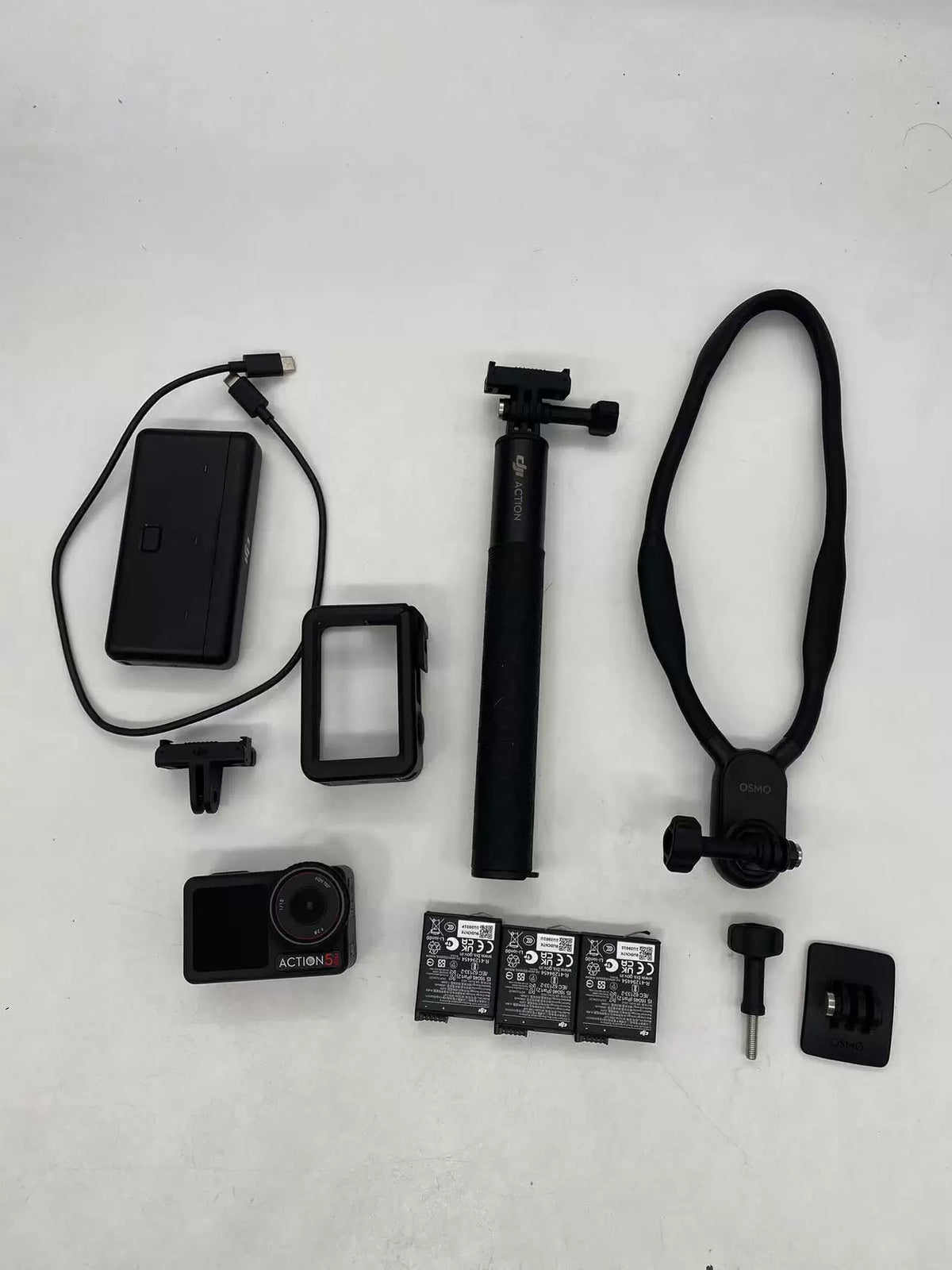 99% New (Mint) DJI Osmo Action 5 Pro Adventure Combo – photo 1