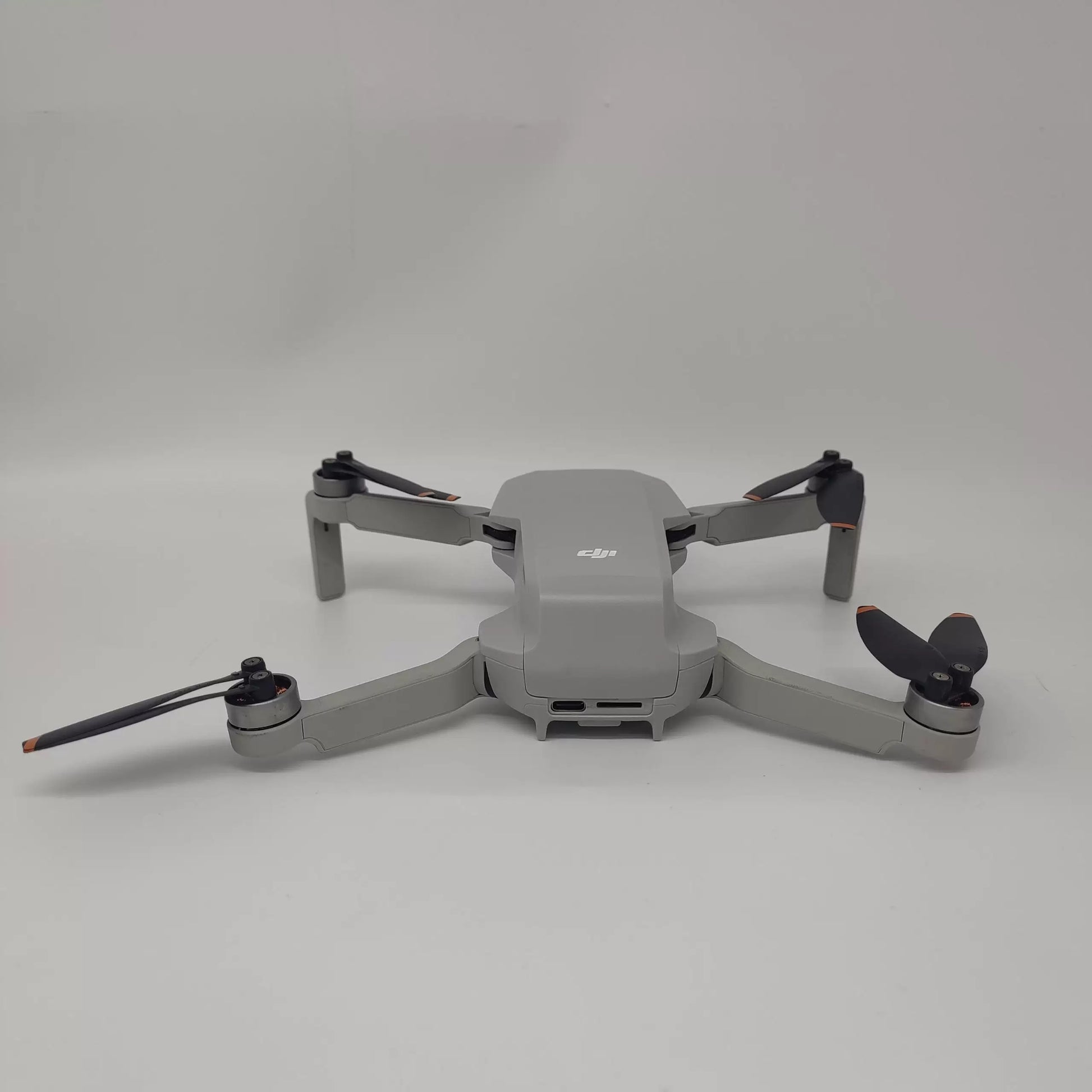 95% New (Like New) DJI Mini 2 Fly More Combo (4 Batteries)