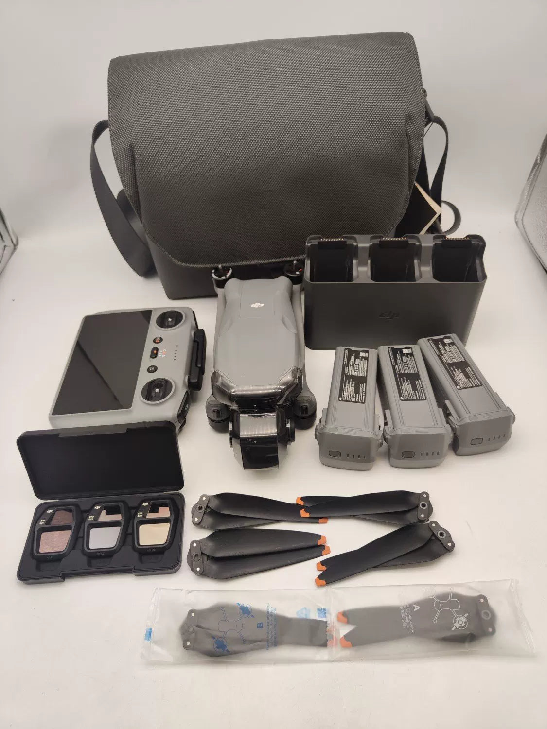 95% New (Like New) DJI air3s with Screen Fly More Combo with 2-Year DJI Care Refresh