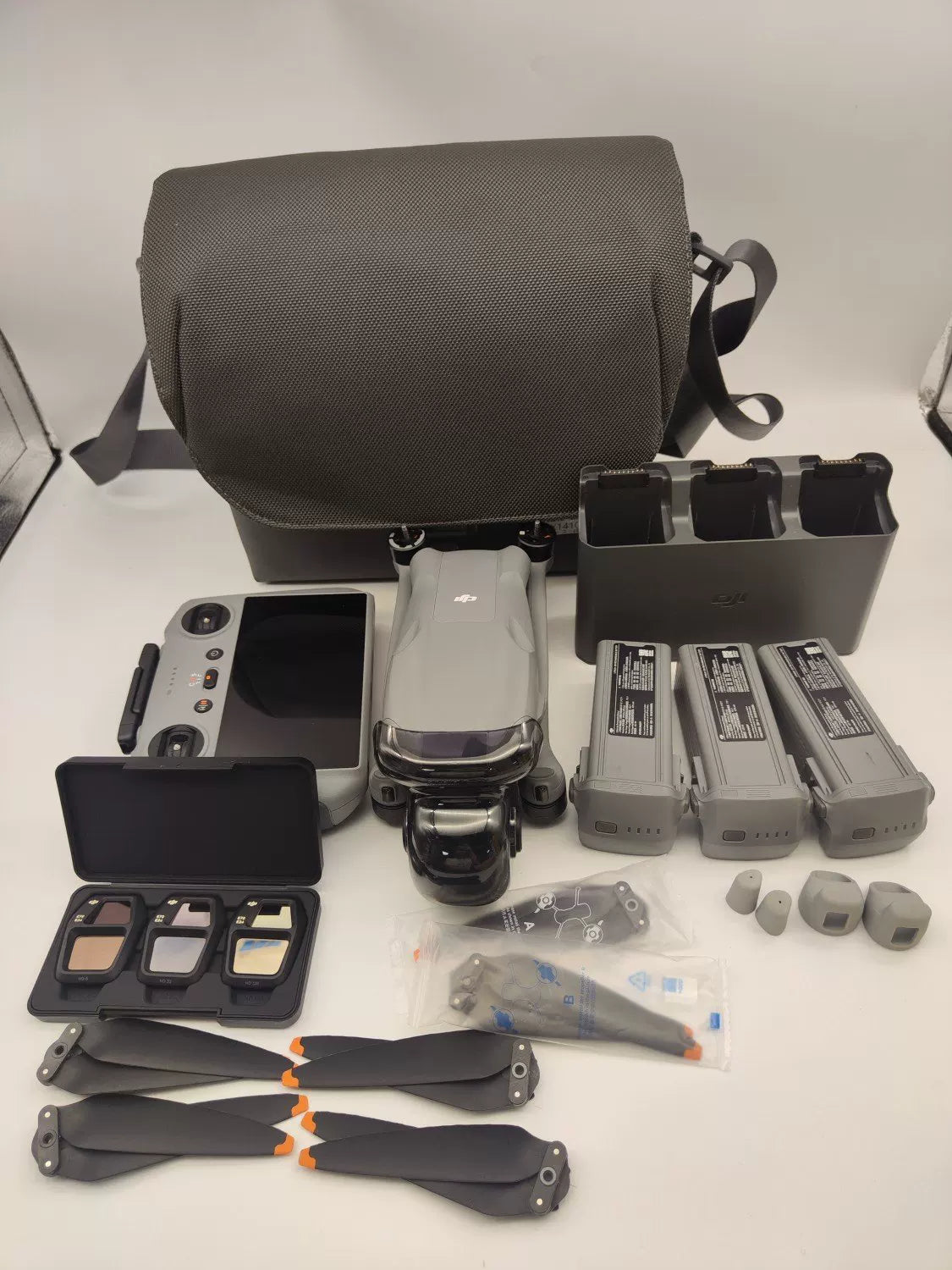 99% New (Mint) DJI air3s with Screen Enhanced Video Transmission Fly More Combo with DJI Care Refresh