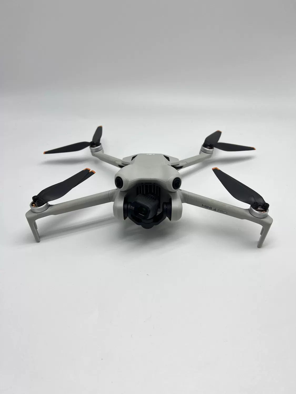DJI Mini 4 pro with Screen, Extended Battery Fly More Combo