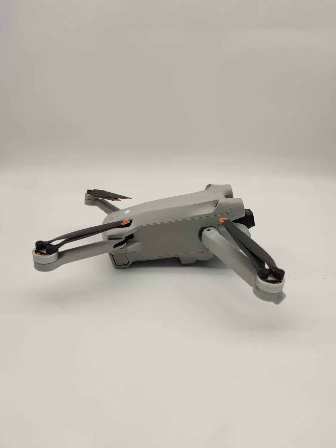 95% New (Like New) DJI Mini 3 Pro with Screen, Extended Battery Combo