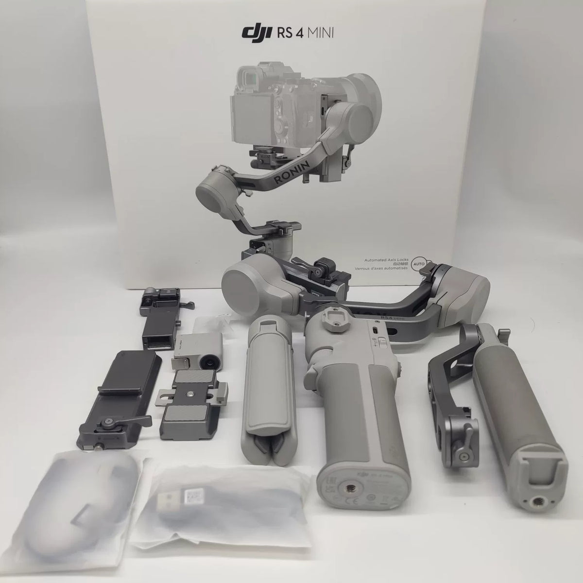 95% New (Like New) DJI Ronin RS 4 Mini Combo with DJI Care Refresh