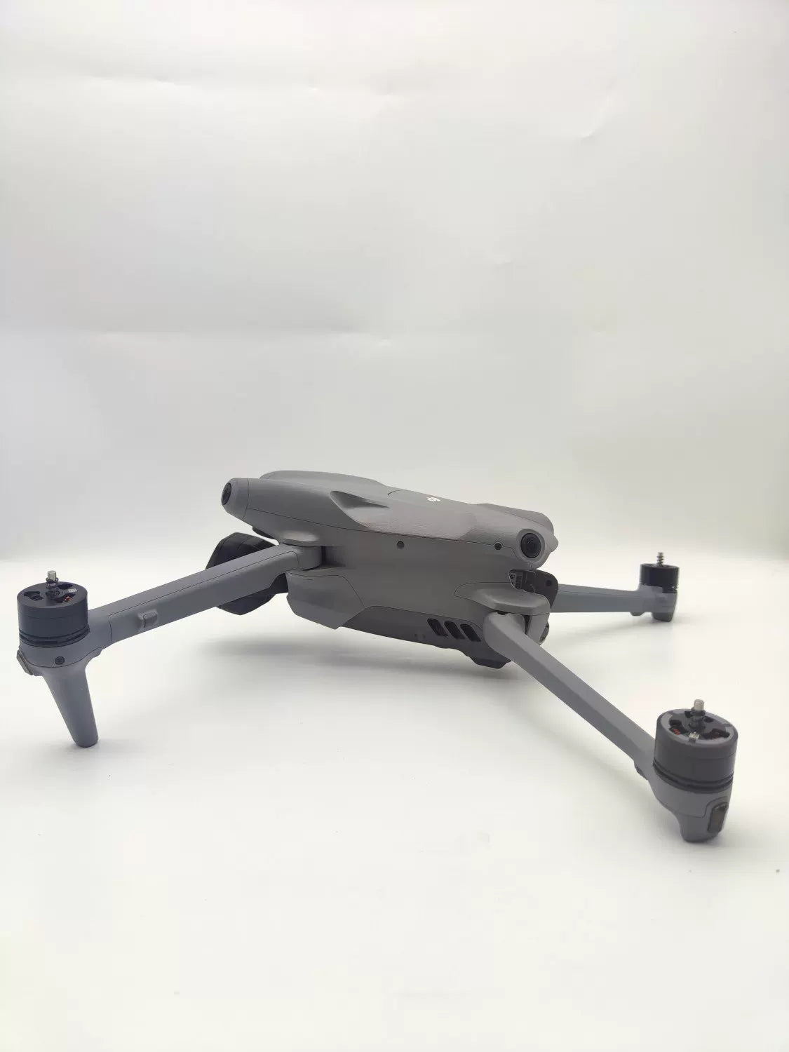 99% New (Mint) DJI air3 with Screen Fly More Combo with 2-Year DJI Care Refresh