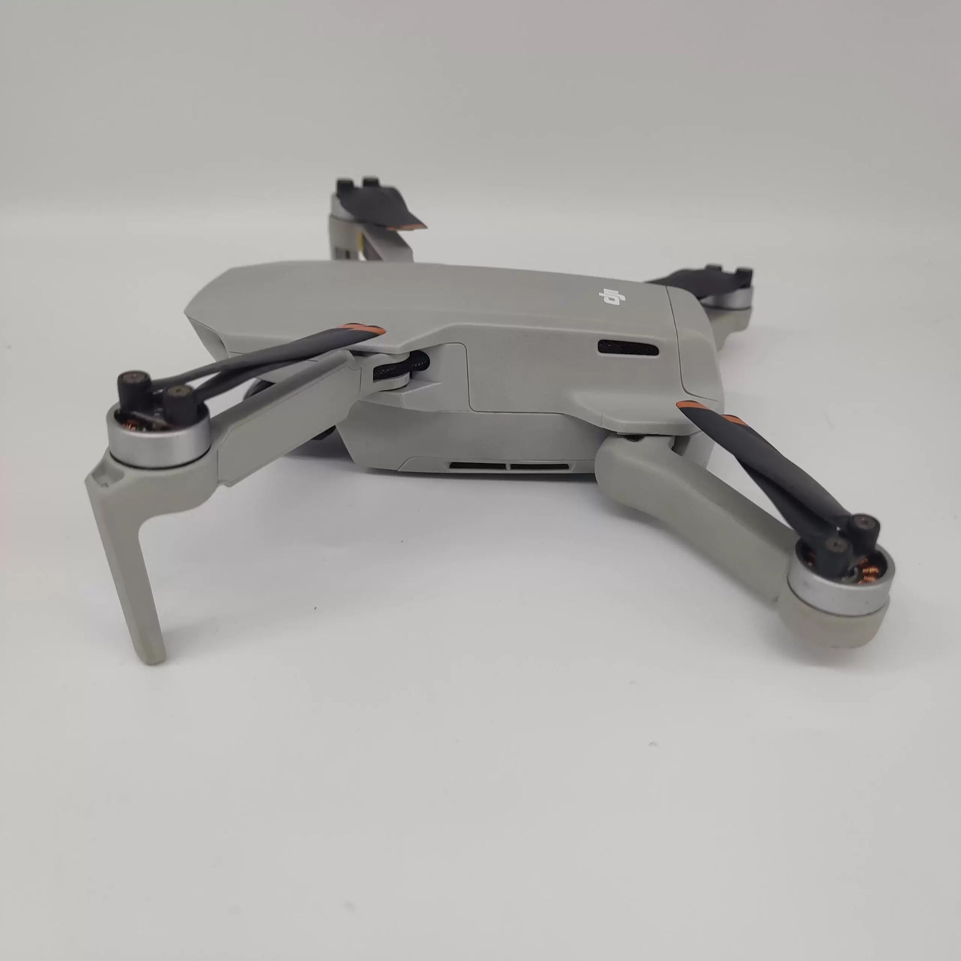 95% New (Like New) DJI Mini SE Fly More Combo