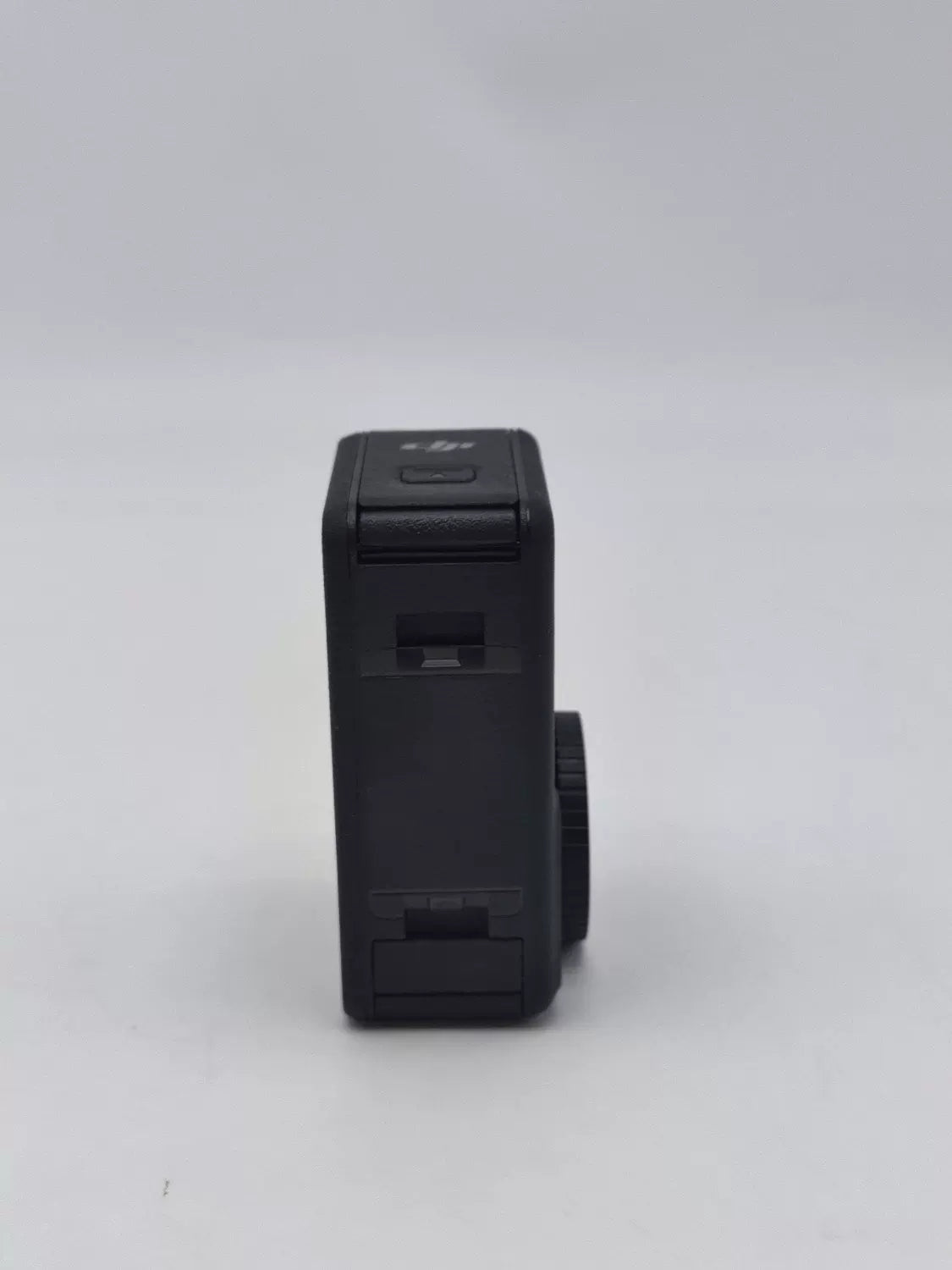 99% New (Mint) DJI action4 All-in-1 Combo with DJI Care Refresh